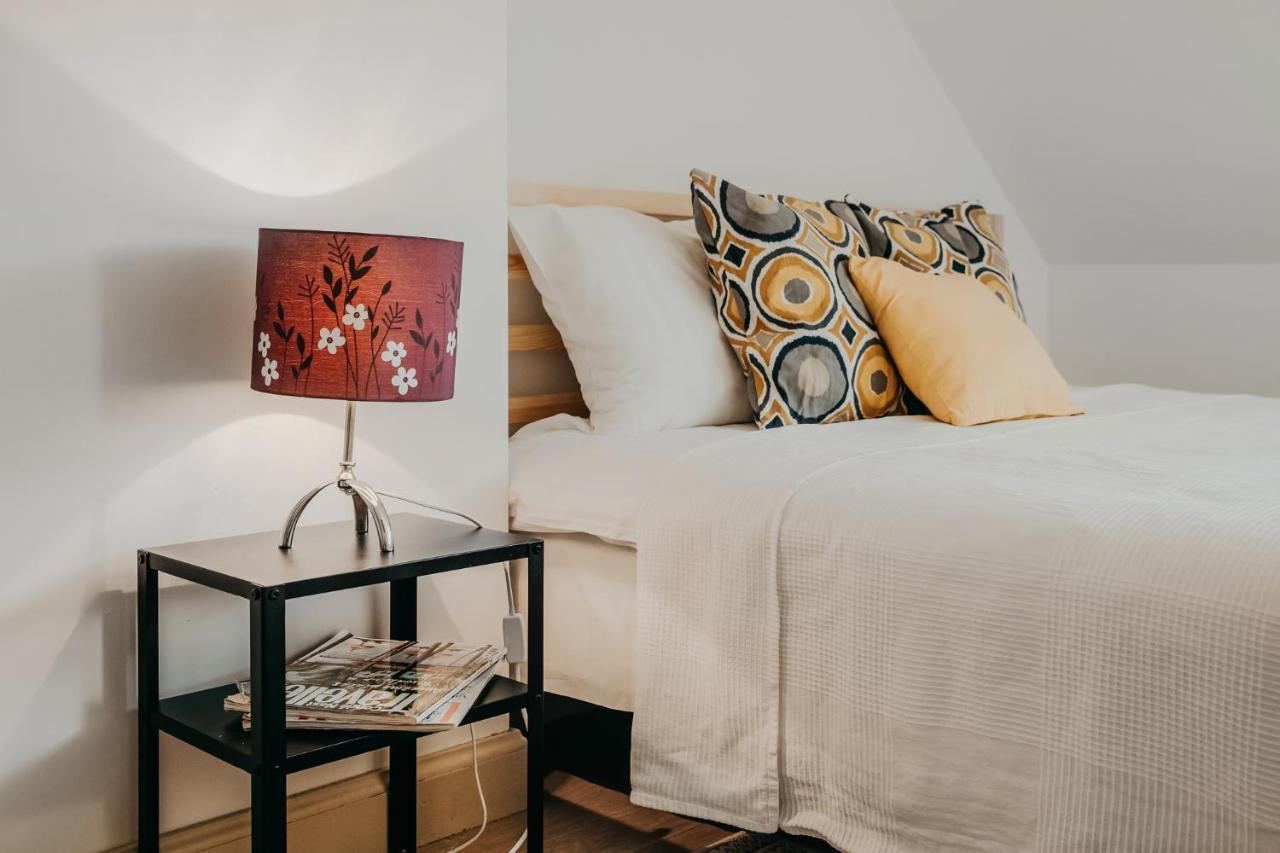Spacious - 140 Square Meters Apartment, Vilnius City Centre ภายนอก รูปภาพ