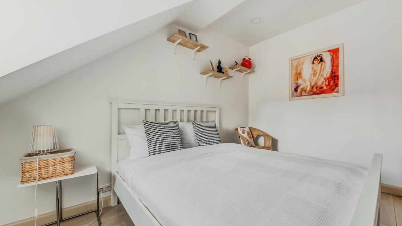 Spacious - 140 Square Meters Apartment, Vilnius City Centre ภายนอก รูปภาพ